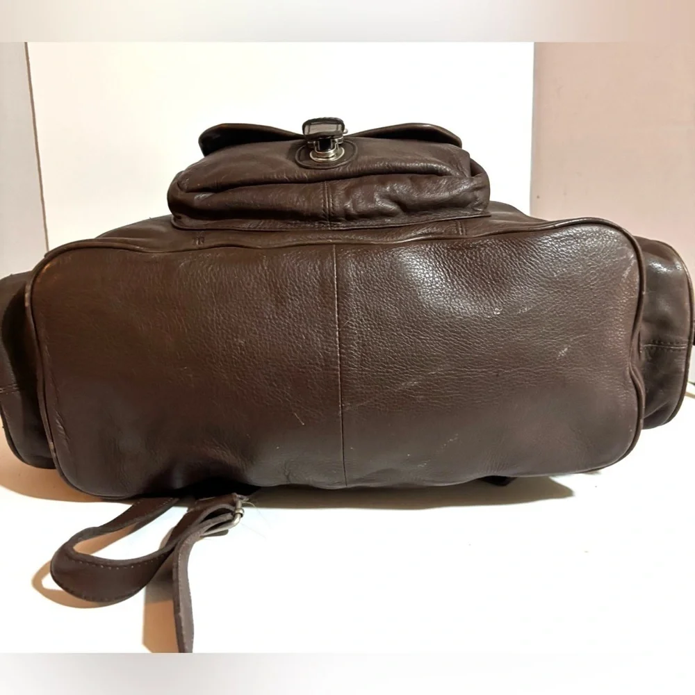 Vintage unisex Brown distressed Leather Backpack